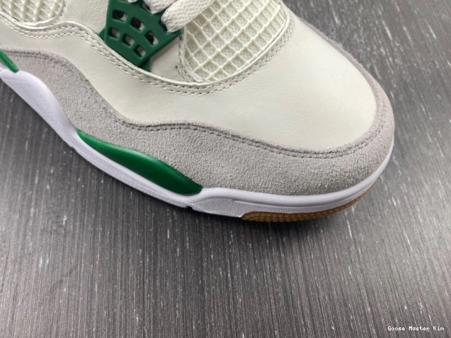 Pine Air 4 Green Nike x DR5415-103 SB Jordan 0810